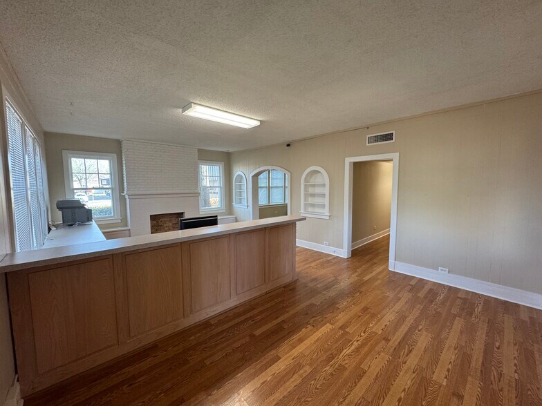 More Photos Of 436 S Fannin Ave, Tyler Office Residential For Sale