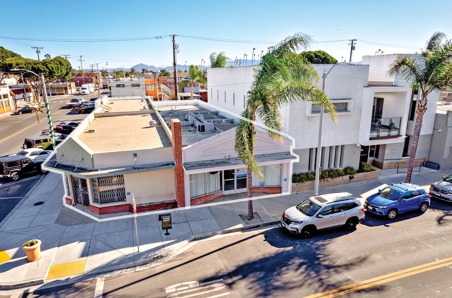 Primary Photo Of 700-706 S A St, Oxnard Storefront Retail Office For Sale