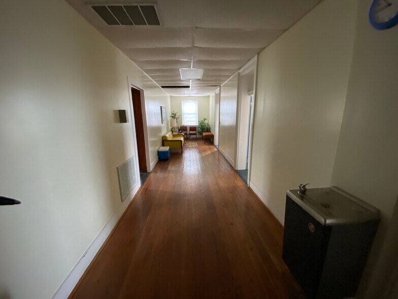 More Photos Of 947 Aisquith St, Baltimore Religious Facility For Sale