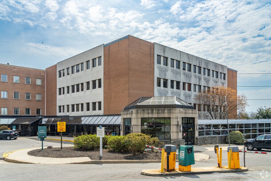 Primary Photo Of 1 Medical Center Blvd, Upland Medical For Sale