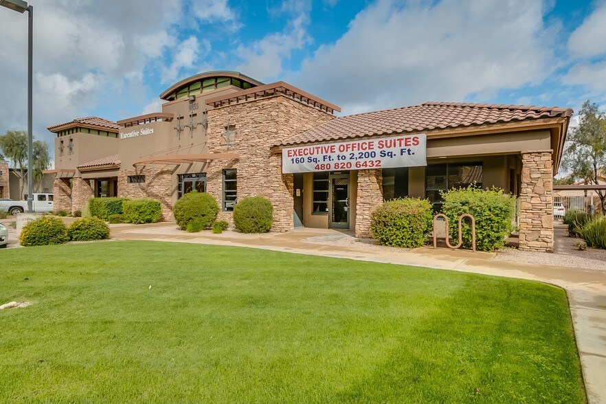 More Photos Of 9865 S Priest Dr, Tempe Unknown For Lease