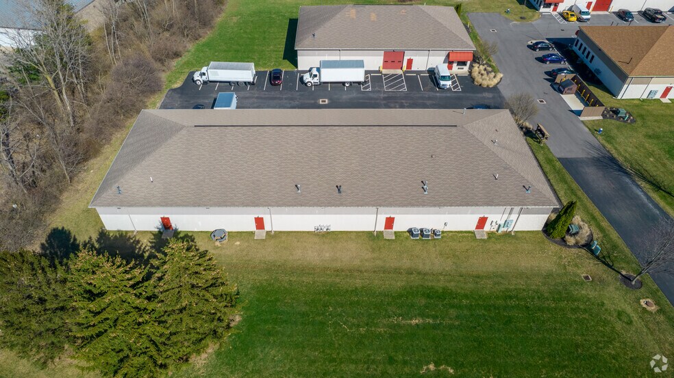 More Photos Of 4138-4142 Weaver Ct E, Hilliard Warehouse For Lease