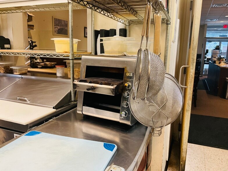 More Photos Of 439 Pittsfield Rd, Lenox Freestanding For Sale