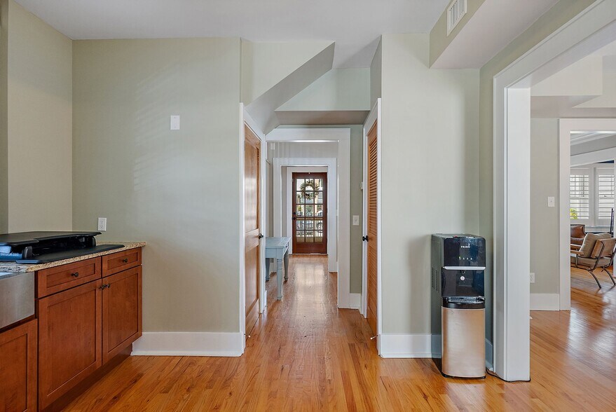 More Photos Of 2632 Central Ave, Saint Petersburg Office Residential For Sale