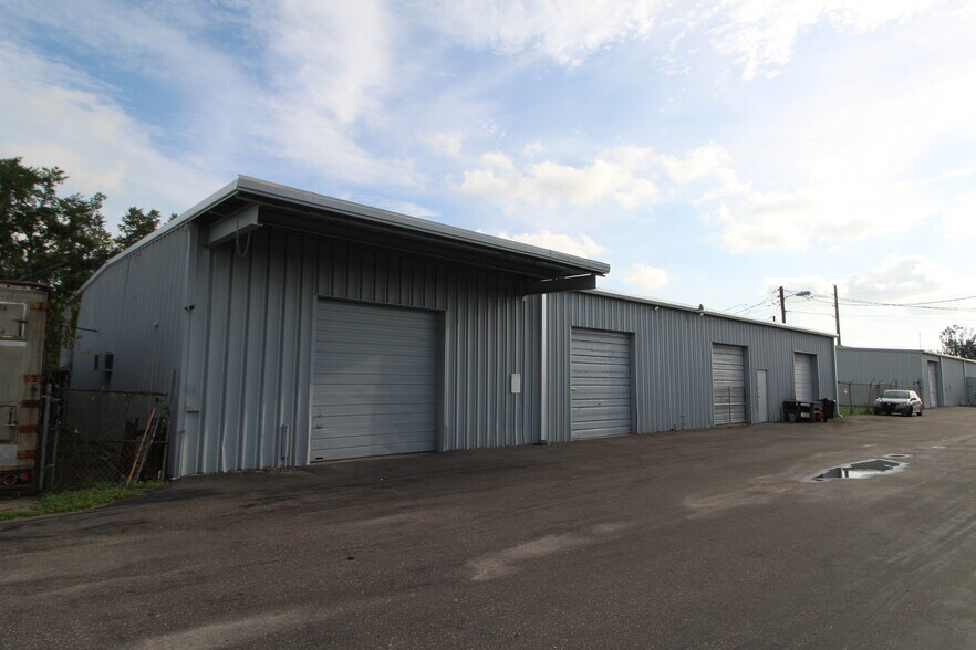 More Photos Of 6023 15th St E, Bradenton Warehouse For Sale