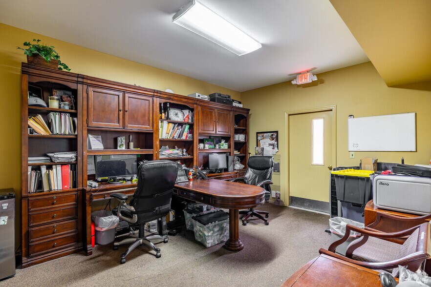 More Photos Of 430 Bridge Plaza Dr, Manalapan Township Medical For Sale