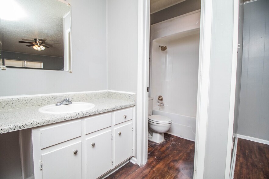 More Photos Of 306 Toledo Ave, Lubbock Apartments For Sale