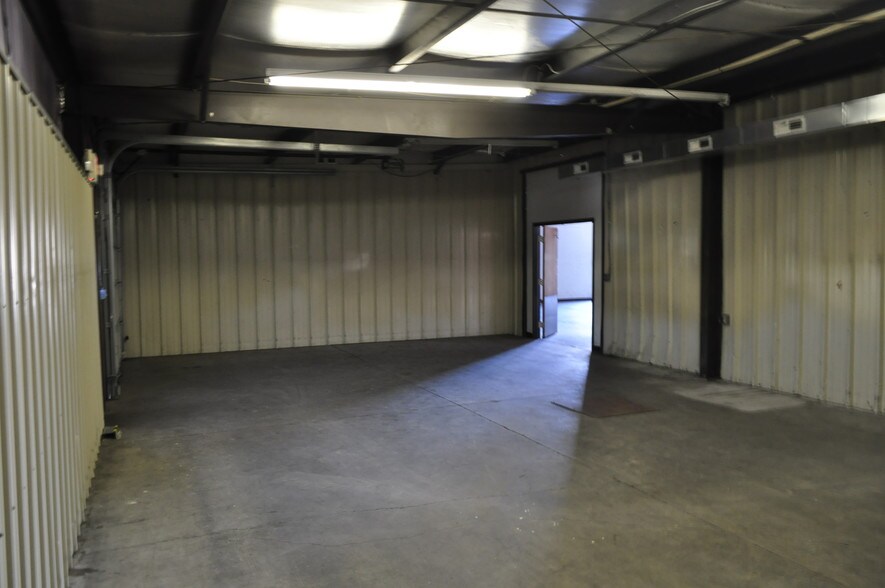 More Photos Of 4821 McClung St, Charleston Warehouse For Lease