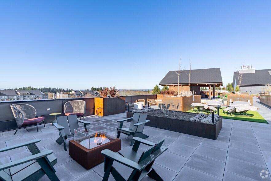 More Photos Of 1390 NE Compton Dr, Hillsboro Multifamily For Sale