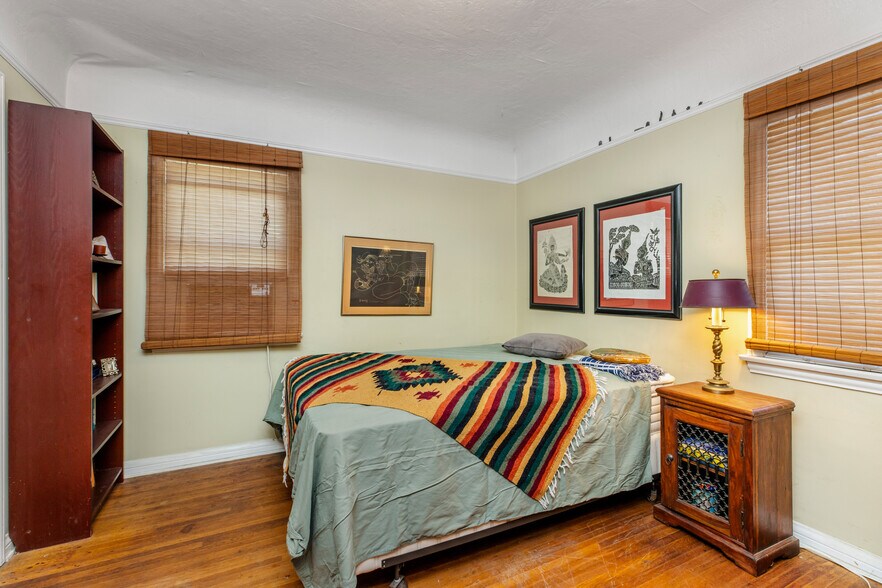 More Photos Of 1117 Mira Mar Ave, Long Beach Apartments For Sale