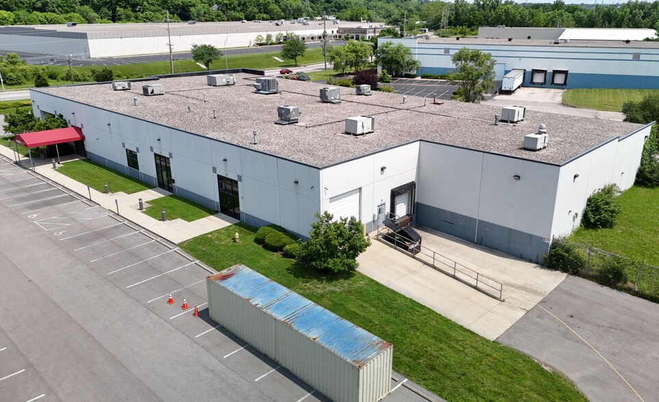 More Photos Of 6270 Este Ave, Cincinnati Showroom For Sale