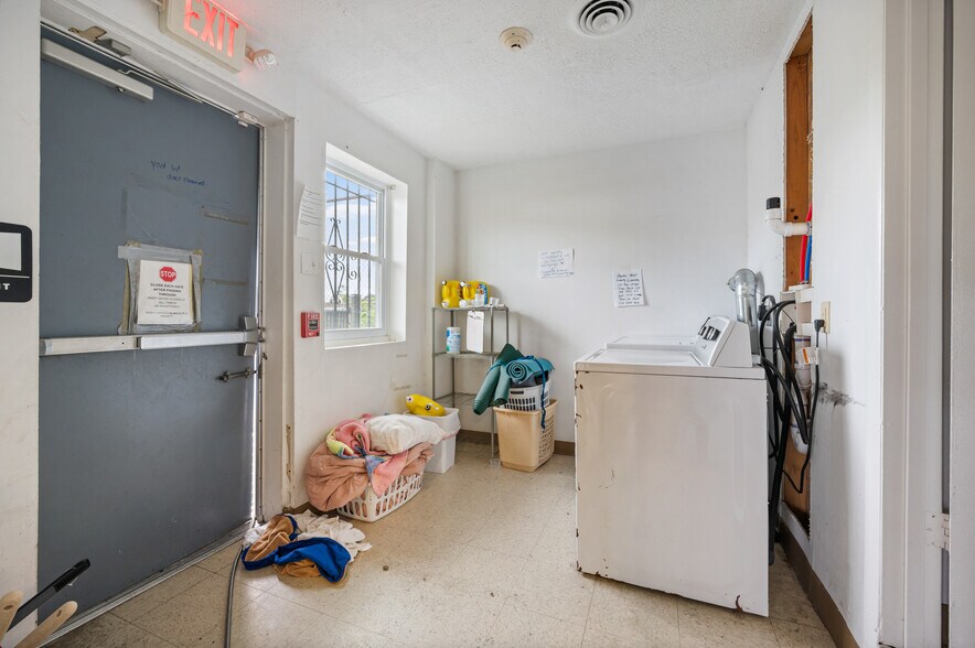 More Photos Of 12-28 McCandless Ave, Pittsburgh Light Distribution For Lease