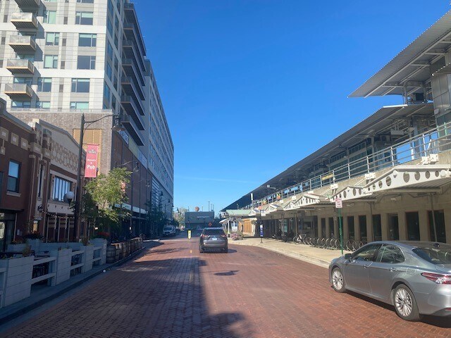 More Photos Of 1111-1113 South Blvd, Oak Park Restaurant For Lease