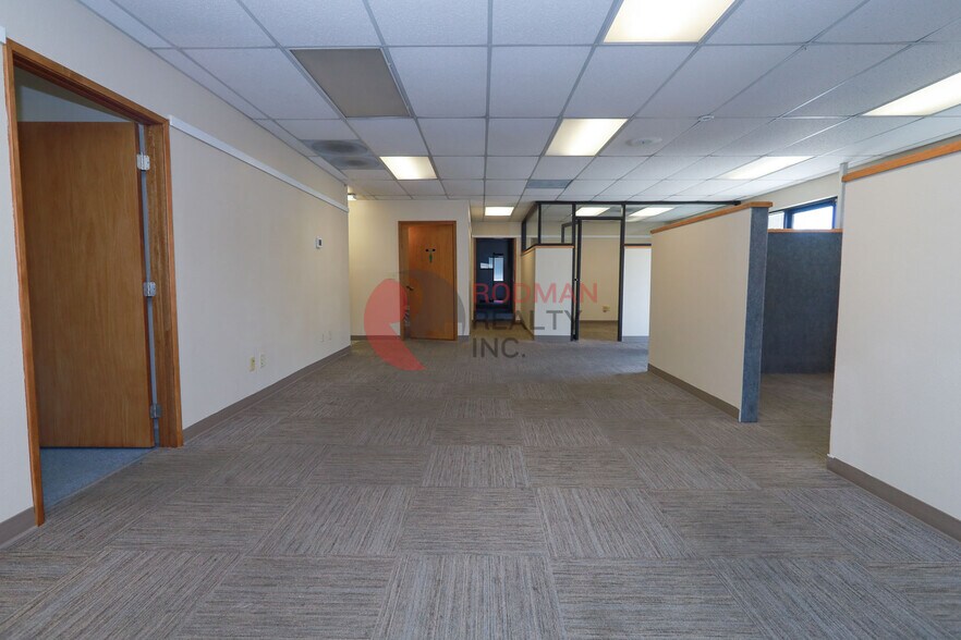 More Photos Of 603 Royal St, Kelso Flex For Lease