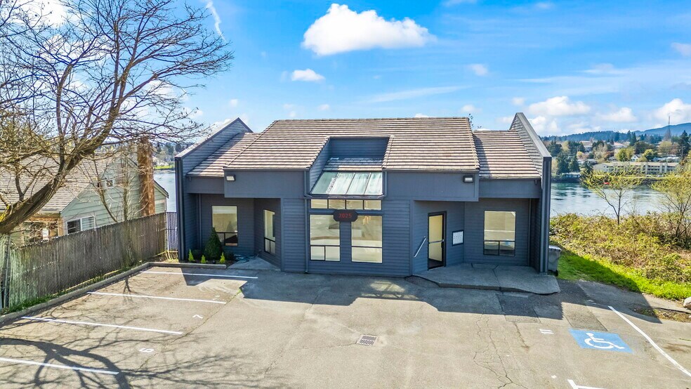 Primary Photo Of 2025 Wheaton Way, Bremerton Office For Sale