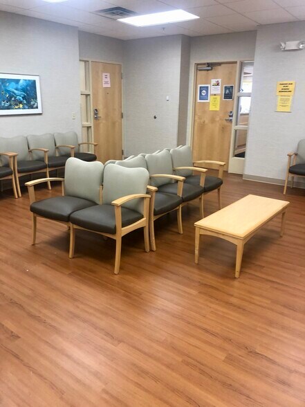 More Photos Of 16621 107th St, Orland Park Office For Sale