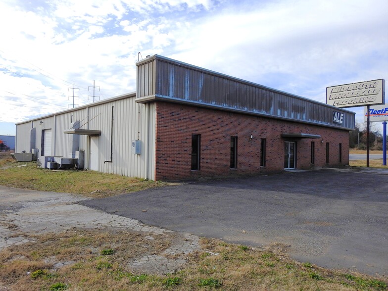 Primary Photo Of 2461 Highway 20, Decatur Flex For Sale