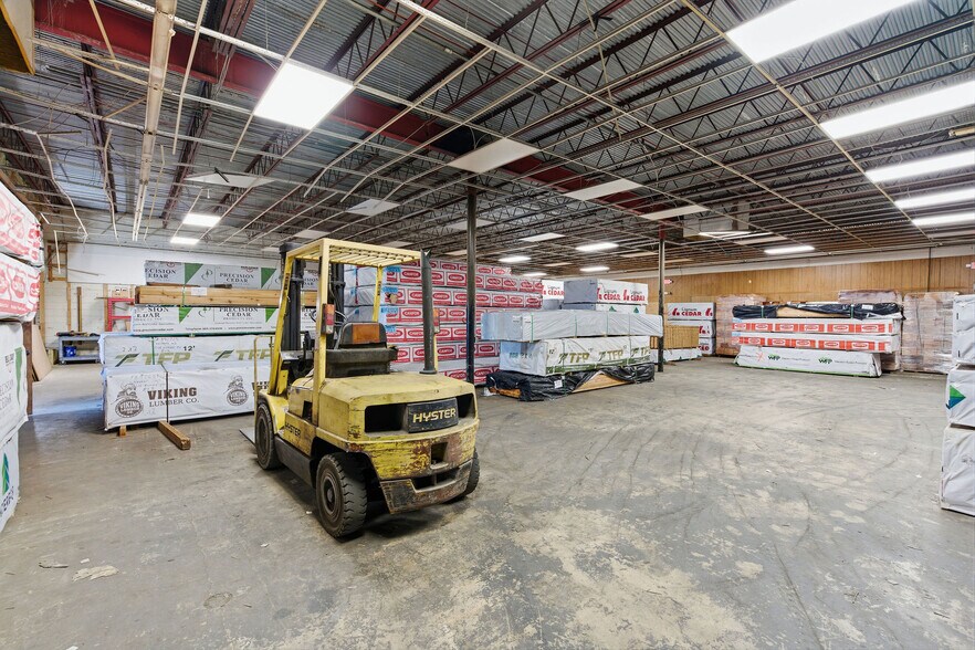 More Photos Of 1111-1115 Donelson Ave, Old Hickory Showroom For Lease