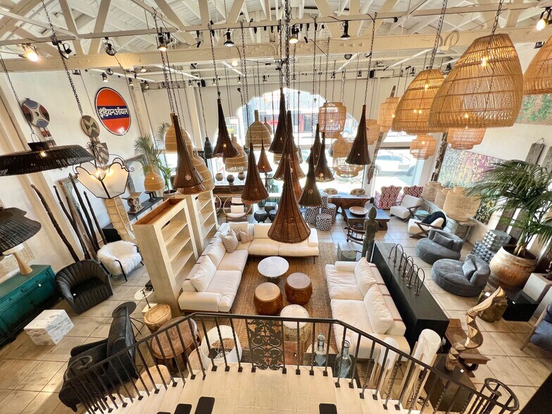 More Photos Of 611 S La Brea Ave, Los Angeles Storefront Retail Office For Sale