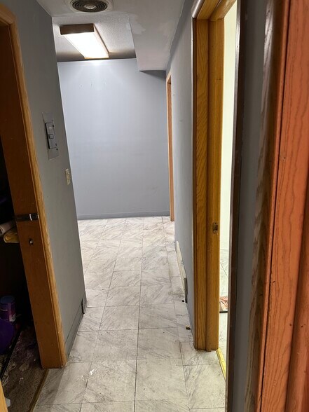 More Photos Of 3489 N 76th St, Milwaukee Office For Sale