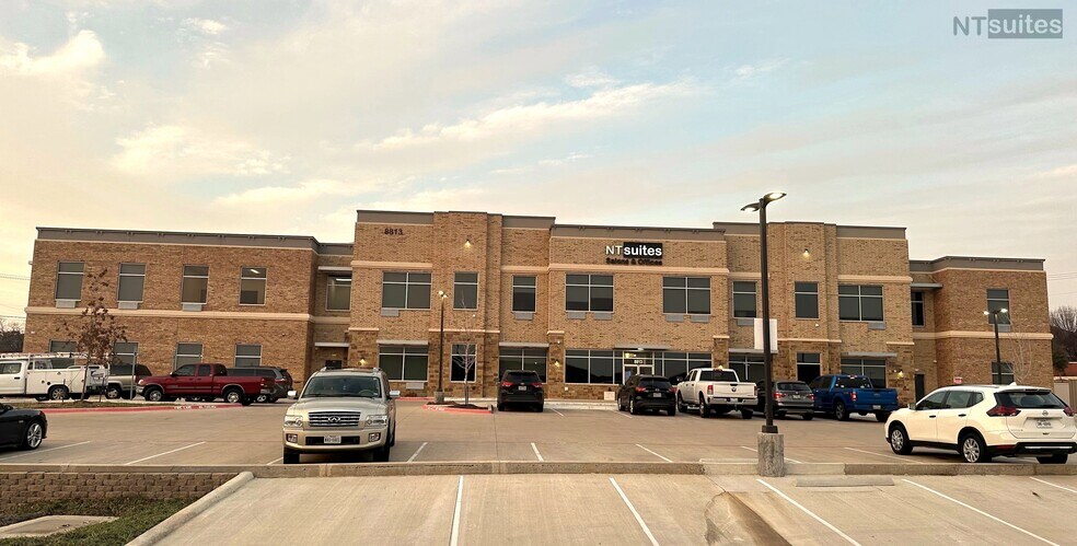 More Photos Of 8813 N Tarrant Pky, North Richland Hills Coworking Space
