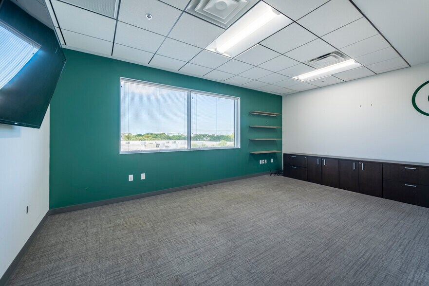 More Photos Of 1095 Broken Sound Pky, Boca Raton Office For Sale