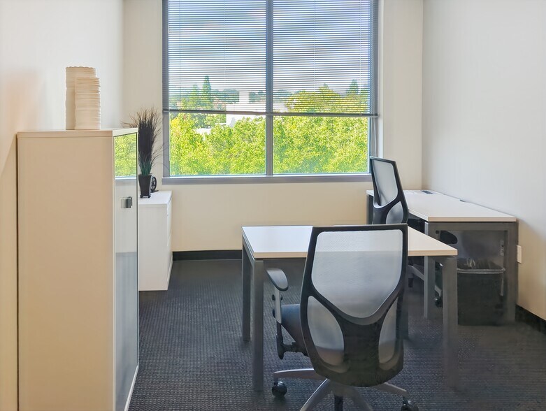 More Photos Of 6200 Stoneridge Mall Rd, Pleasanton Coworking Space