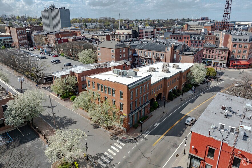 More Photos Of 47 Water St, Norwalk Office For Lease