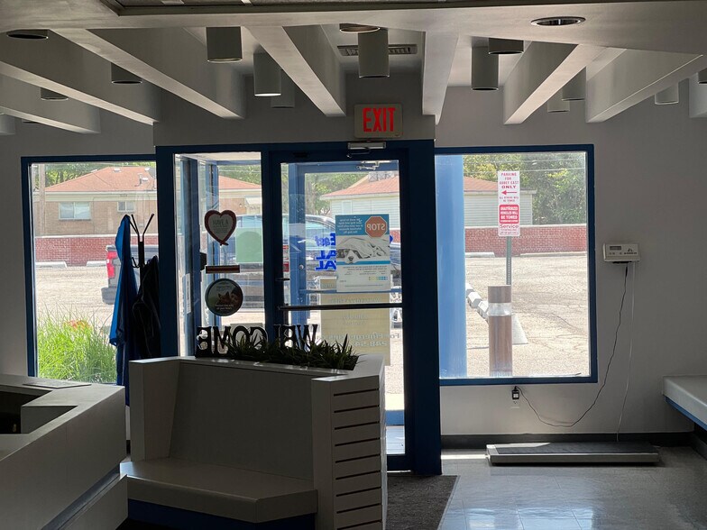 More Photos Of 2870 14 Mile Rd, Warren Medical For Sale