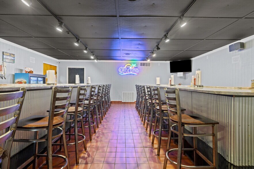 More Photos Of 2383 Hwy 58, Swansboro Restaurant For Sale