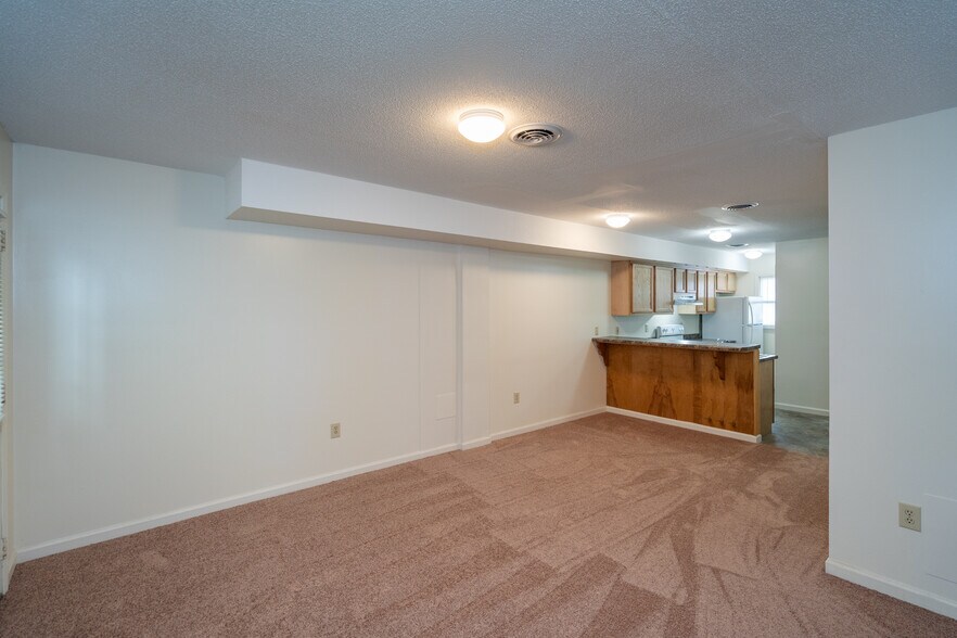 More Photos Of 210 Smith St, South Hill Apartments For Sale