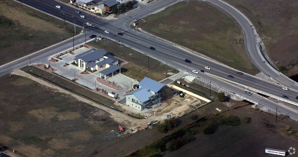 More Photos Of 330 Wonder World Dr, San Marcos Office For Sale