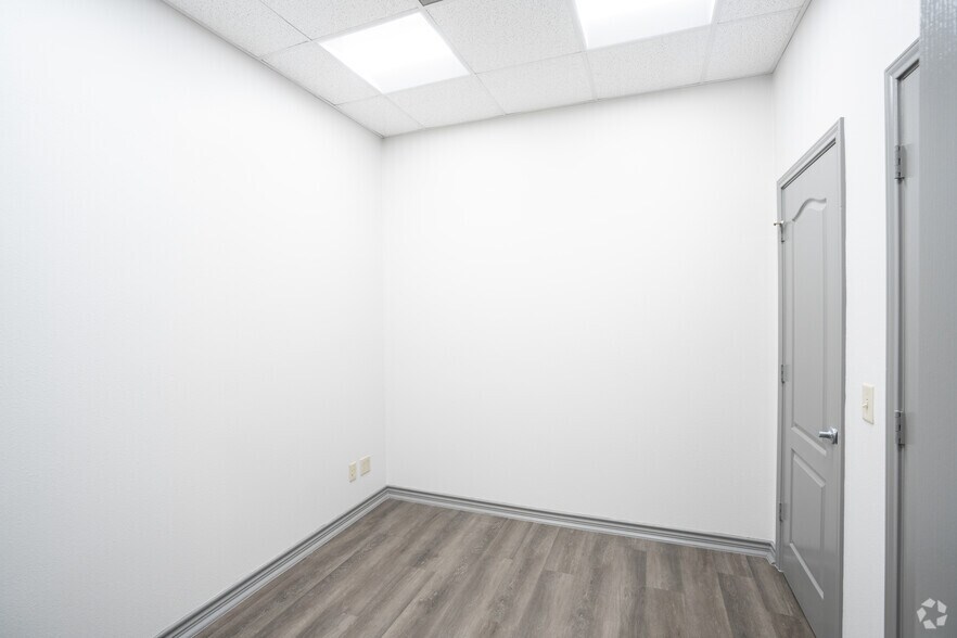 More Photos Of 4151 Jaime Zapata Memorial Hwy, Laredo Medical For Lease