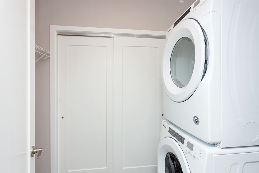 More Photos Of 505-509 E 1st St, Huxley Apartments For Sale