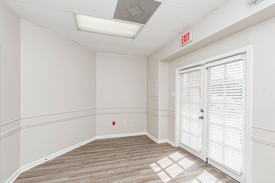 More Photos Of 7423 Picardy Ave, Baton Rouge Medical For Lease