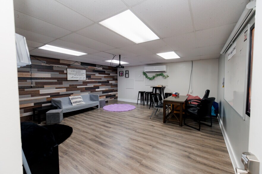 More Photos Of 2016 Anniston Rd, Jacksonville Religious Facility For Sale