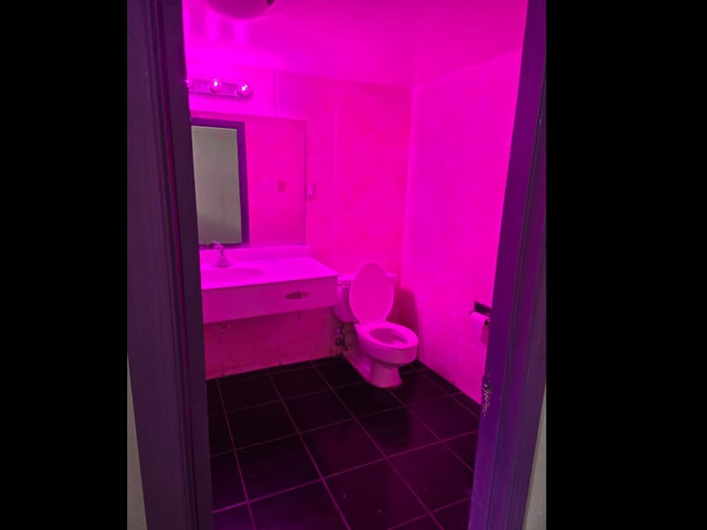 More Photos Of 4874 Old National Hwy, College Park Hotel For Sale