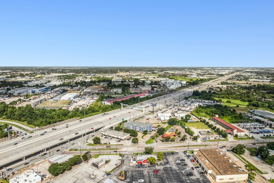 More Photos Of 17550 Northwest Fwy, Houston Hotel For Sale