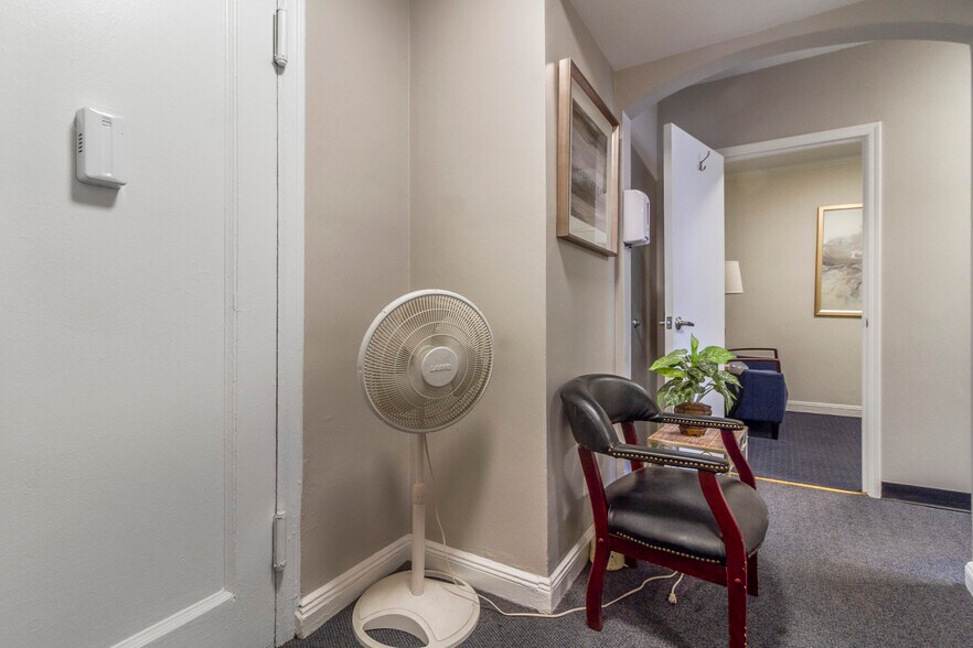 More Photos Of 98120 Queens Blvd, Rego Park Apartments For Sale