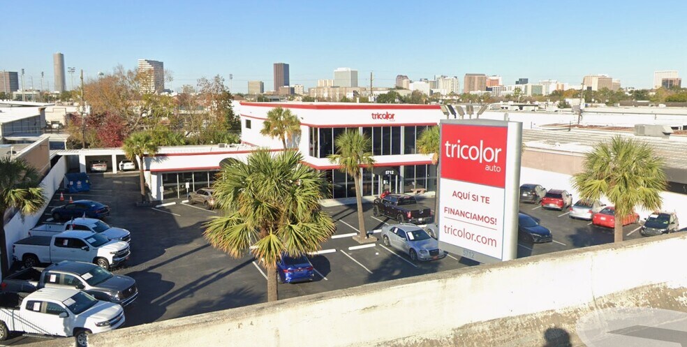 More Photos Of 5712 Southwest Fwy, Houston Auto Dealership For Lease