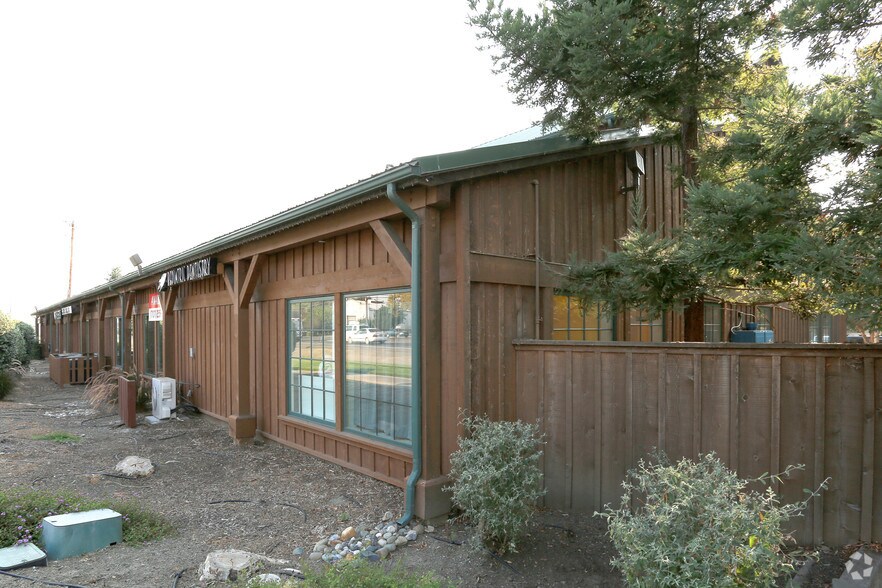 More Photos Of 3417-3433 Broadway St, American Canyon Unknown For Lease
