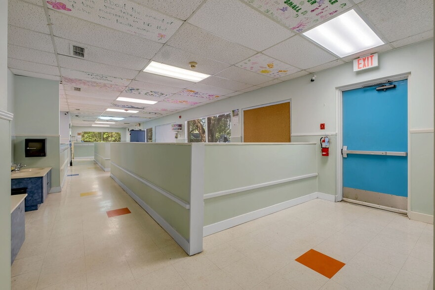 More Photos Of 3472 N Monroe St, Tallahassee Office For Sale