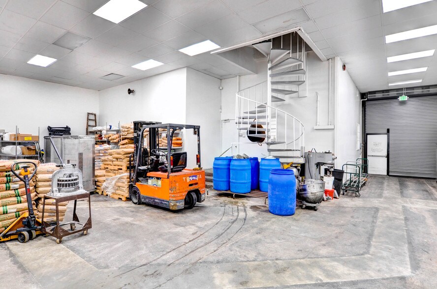 More Photos Of 703 S Main St, Burbank Food Processing For Sale