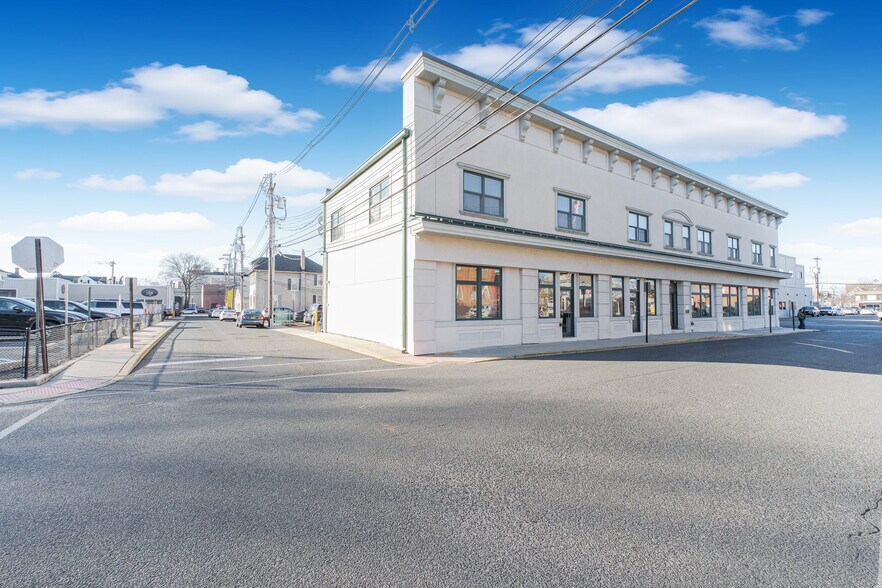 More Photos Of 61 Monmouth St, Red Bank Office For Lease