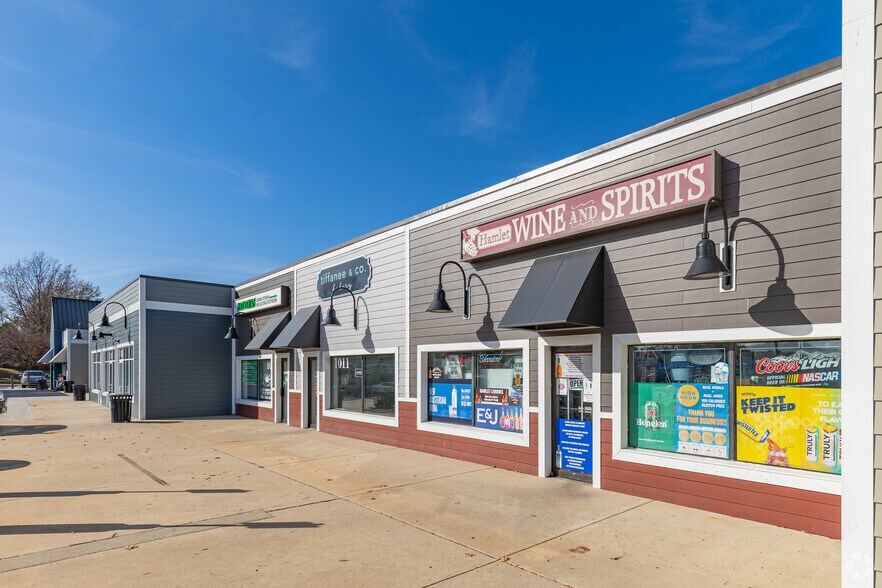 More Photos Of 1059 Walker Rd, Dover Unknown For Lease