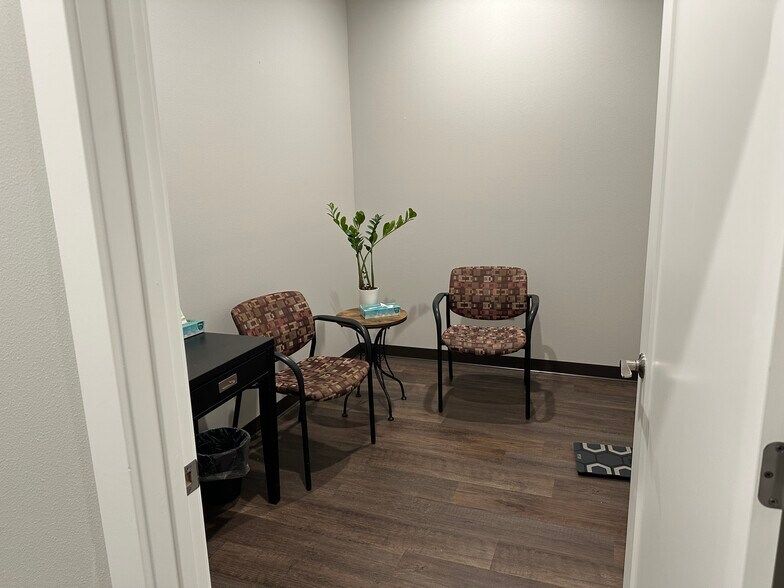 More Photos Of 2450 Post Rd, Plover Office For Lease