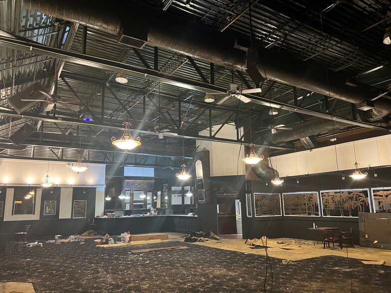 More Photos Of 6363 Peachtree Industrial Blvd, Atlanta Restaurant For Lease