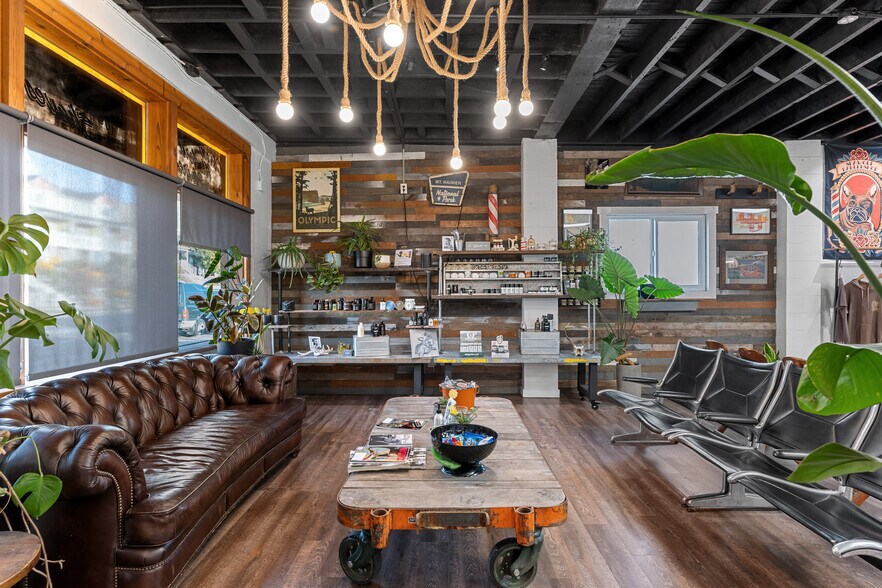 More Photos Of 2525 Tacoma Ave S, Tacoma Freestanding For Sale