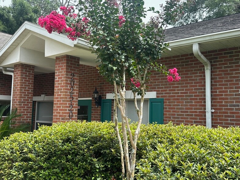More Photos Of 2025 SW 75th St, Gainesville Medical For Lease