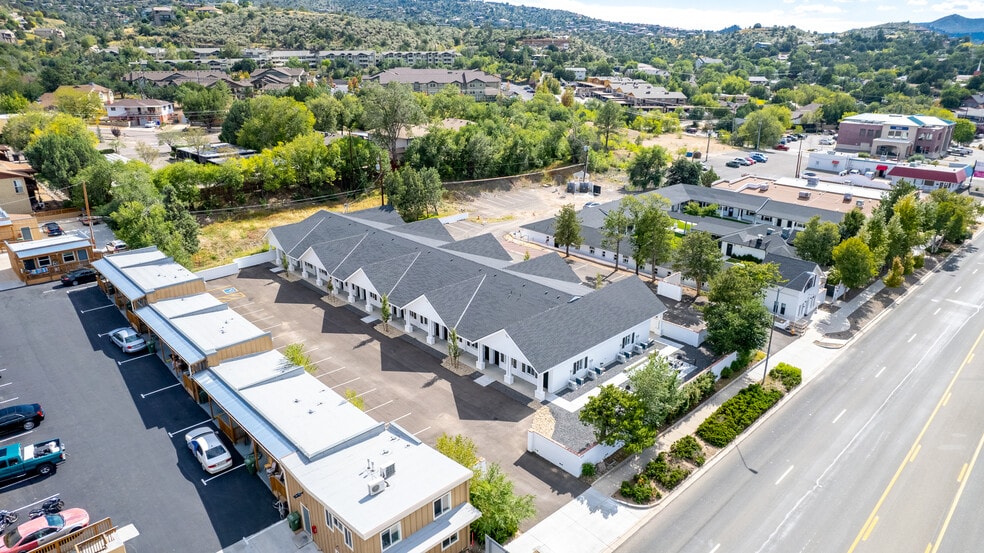 More Photos Of 1113 & 1117 E Gurley St, Prescott Rehabilitation Center For Sale